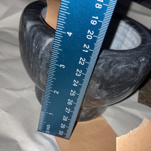 Well equipped kitchen mortar and pestle - Picture 5 of 5